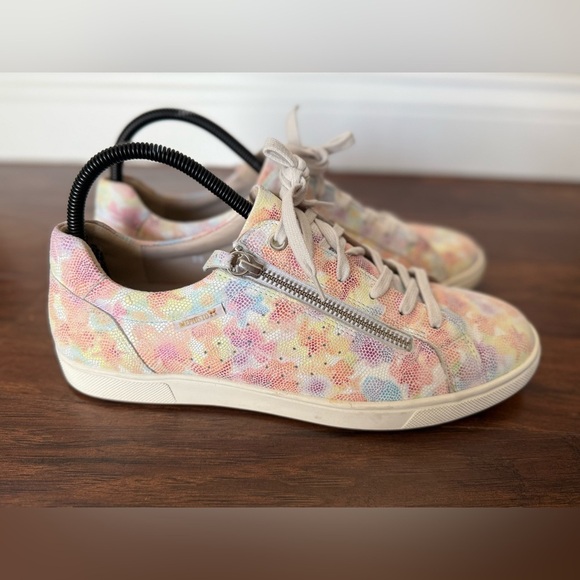 Mephisto Nikita Multicolor Leather Sneakers-Size 7.5-Like New! - Picture 3 of 13